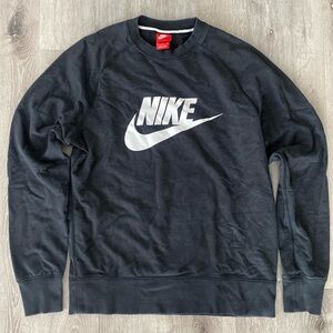 Nike Men’s Black Sweatshirt
